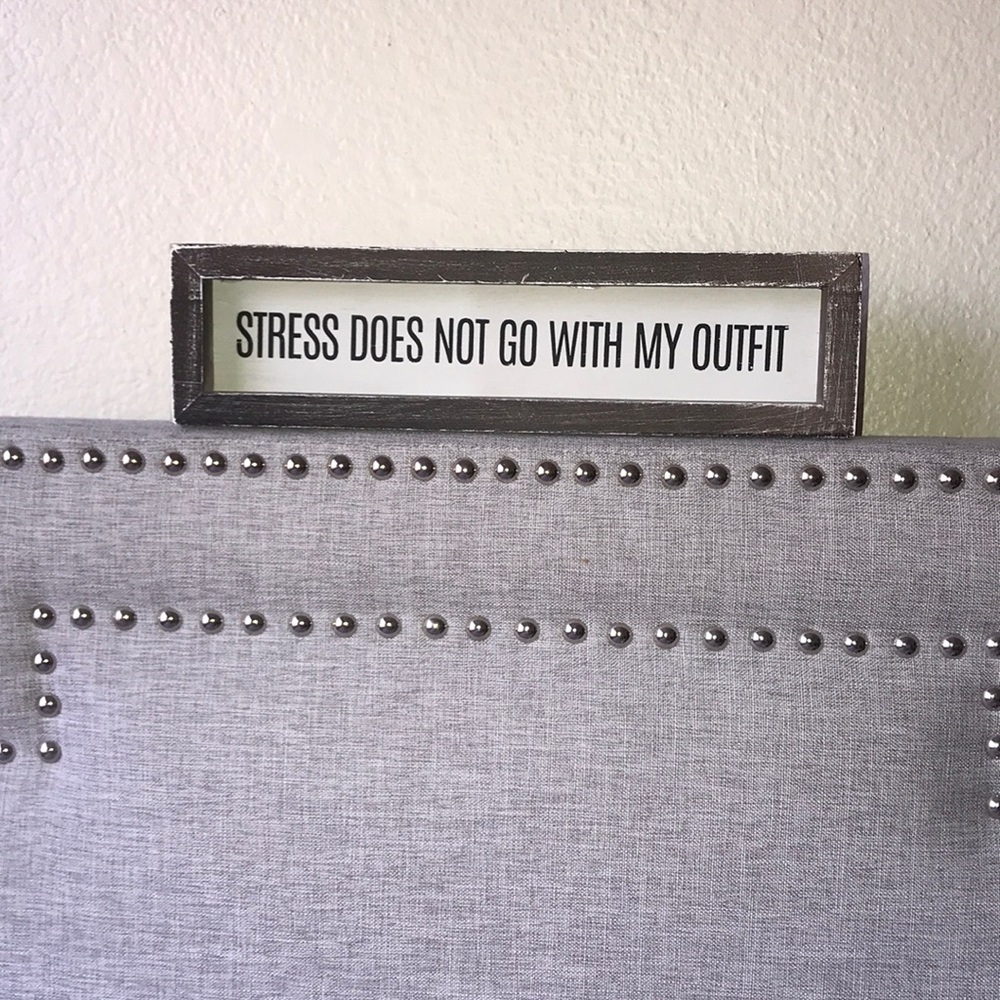 Closet sign